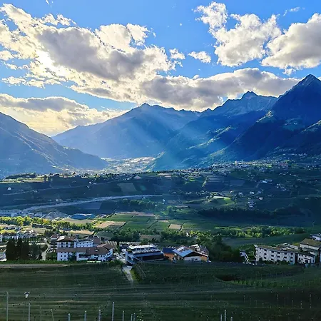 Garni Eden Bed & Breakfast Schenna